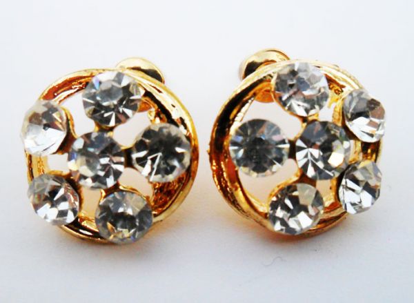 Brinco Dourado com Flor em Strass - Cód.: B0014
