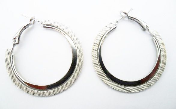 Brinco de Argola com Detalhes - Cód.: B0009